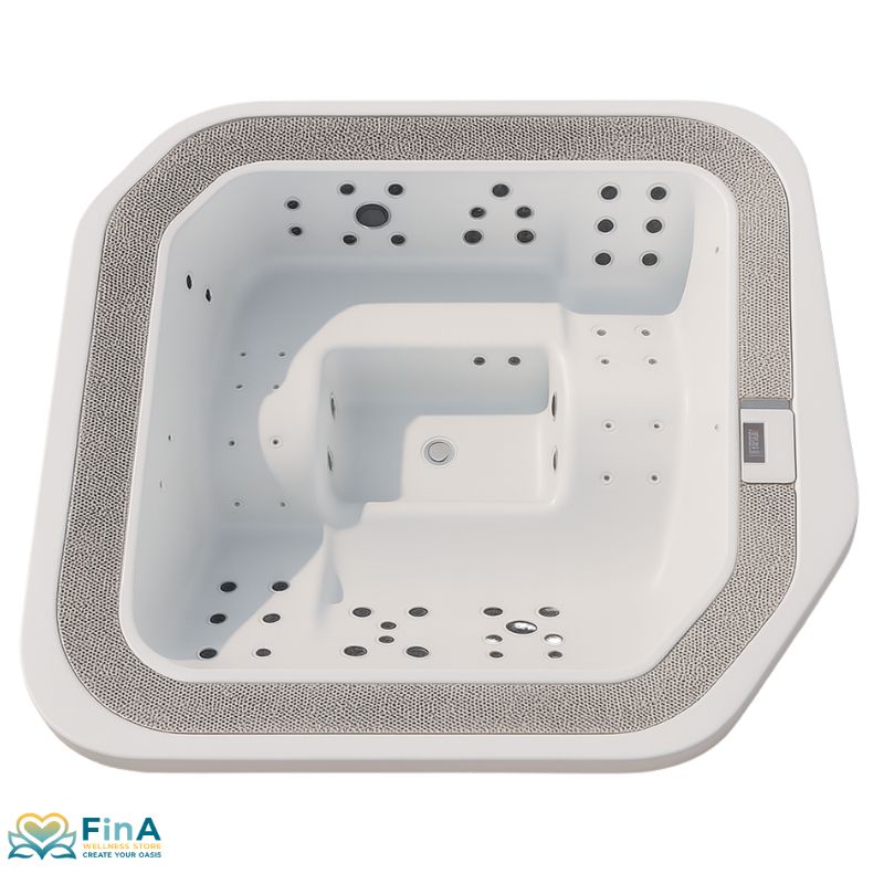 Top view of the Novellini Moon outdoor whirlpool for up to 7 people Persons with integrated massage jets, ergonomic seats and modern control panel - freestanding in an elegant design with all-round lattice edge.